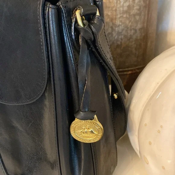 Vintage Brahmin hard leather crossbody purse with adjustable strap - Picture 3 of 16